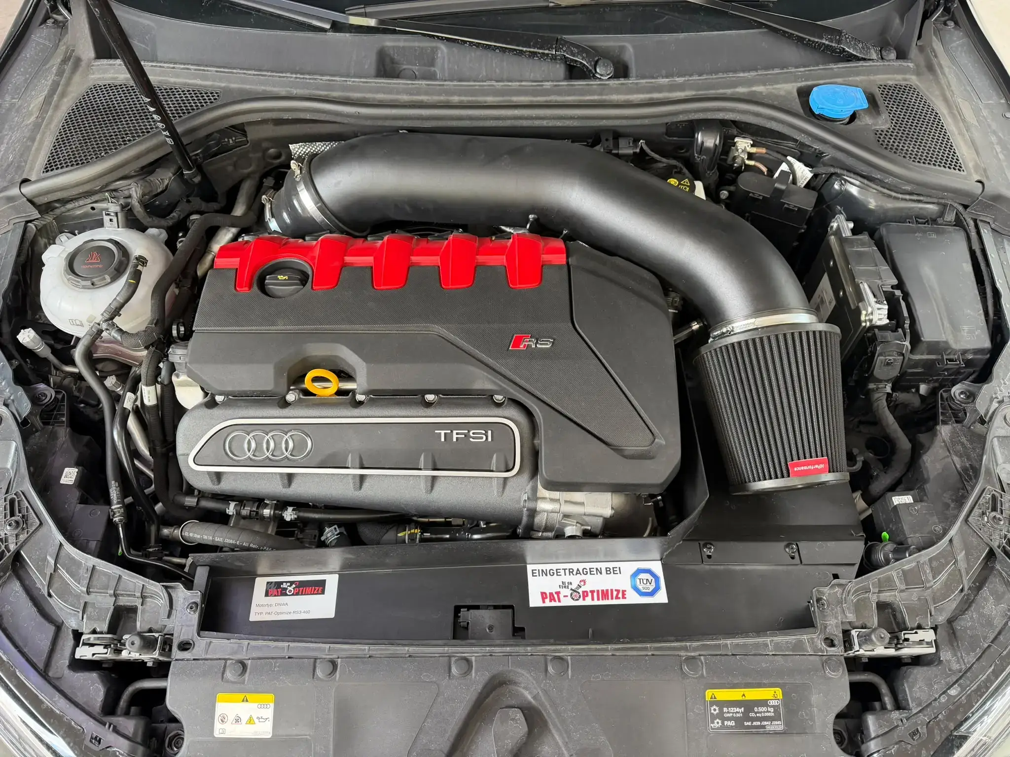 audi-rs-tfsi-motorraum-sportluftfilter-draufsicht