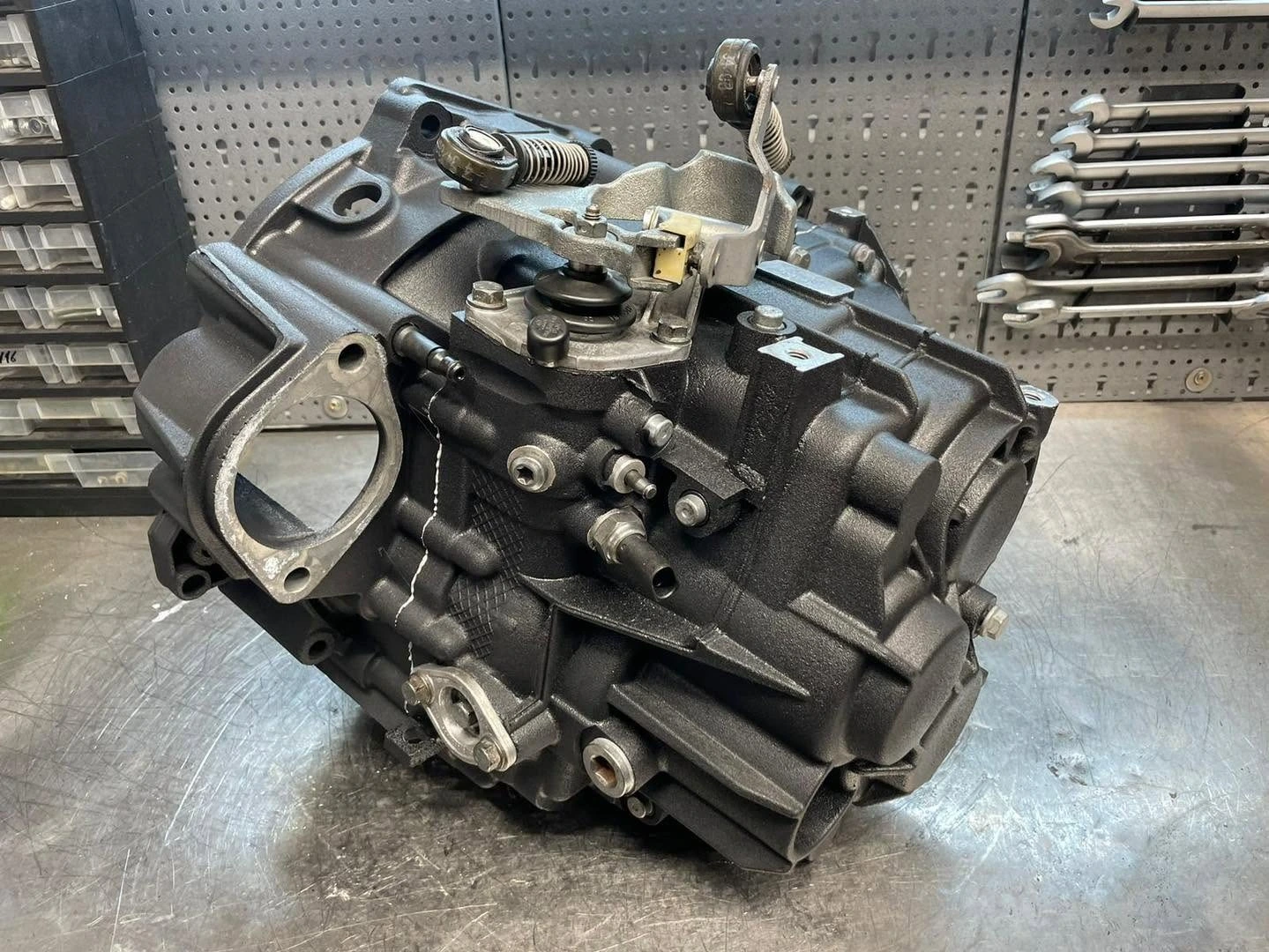 Fahrzeuggetriebe in der Werkstatt von PAT-Optimize — Motiv für DSG / S-Tronic Anpassung
